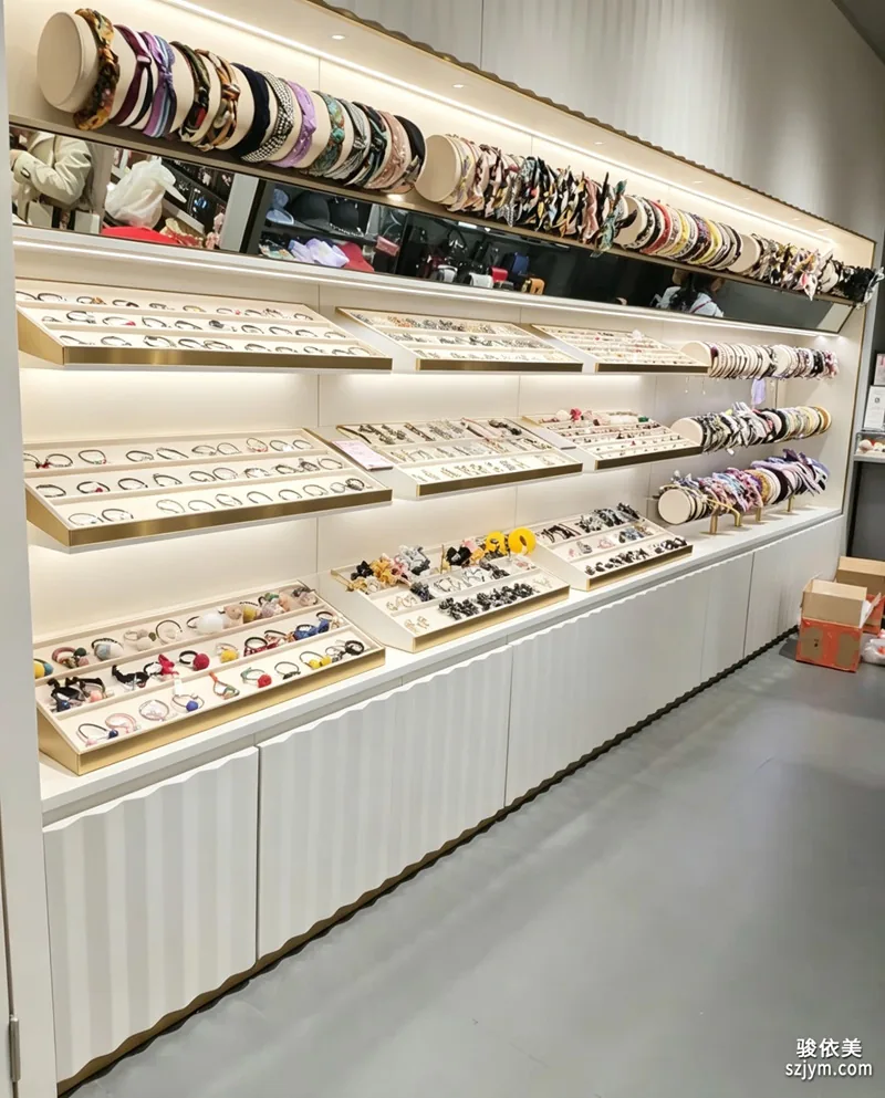 Jewelry Wall Cabinet吊 柜 DG3