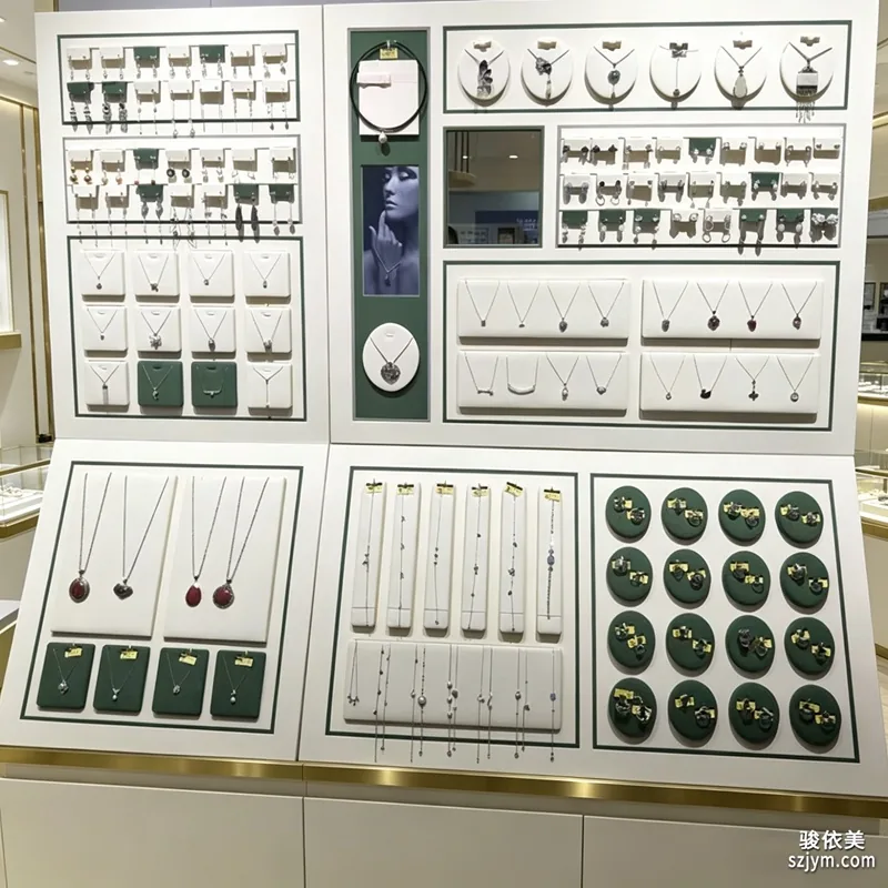 Jewelry Wall Cabinet吊 柜 DG10