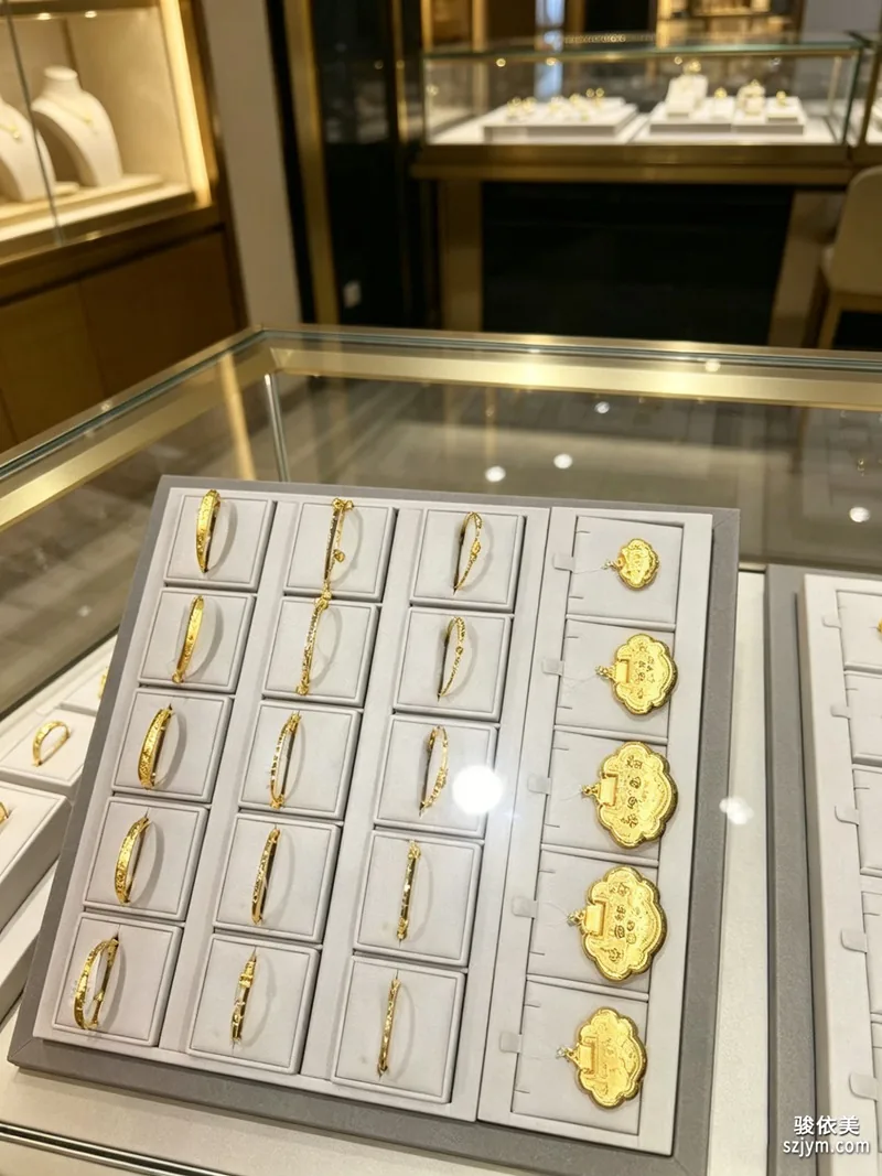 Gold Display Tray TP09